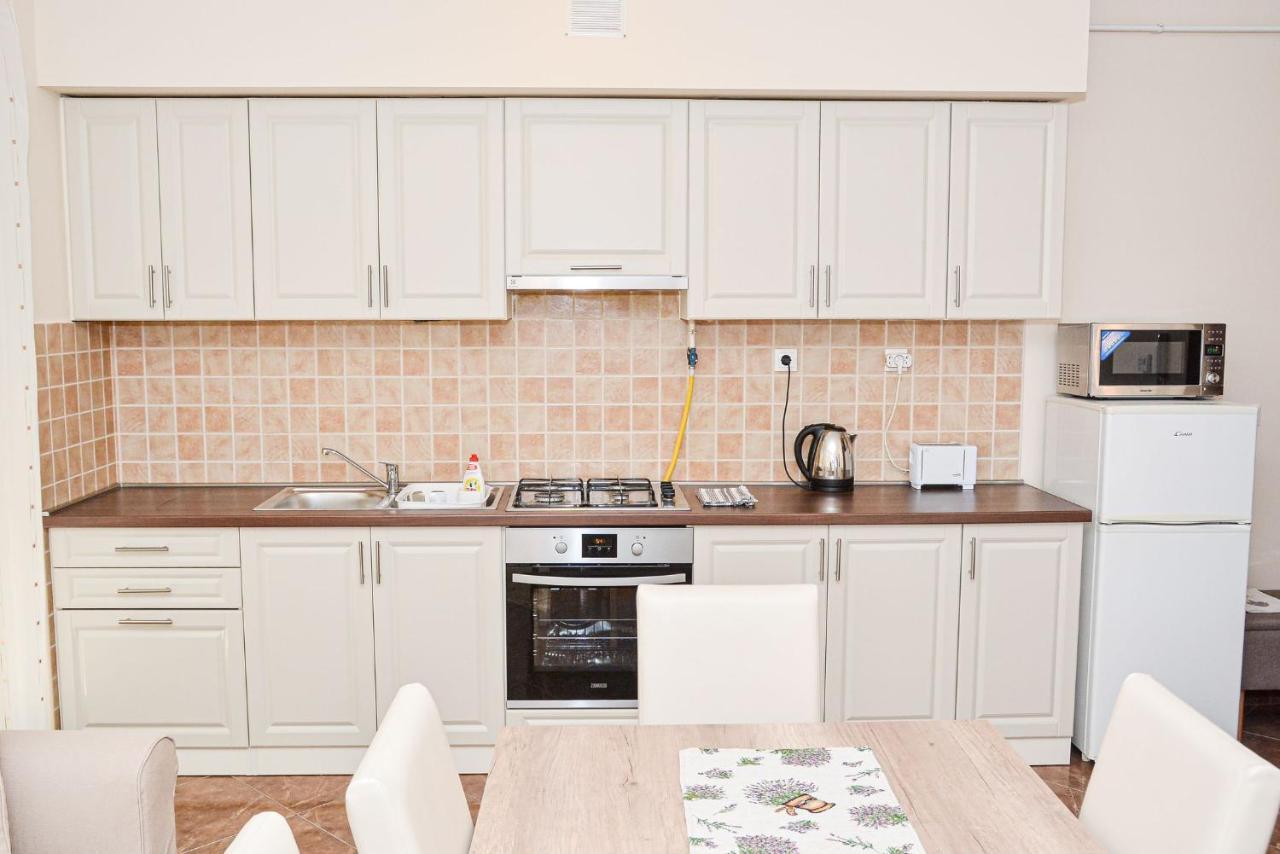 Apartman Otto ไฮจ์ดุสโซบอสโล ภายนอก รูปภาพ