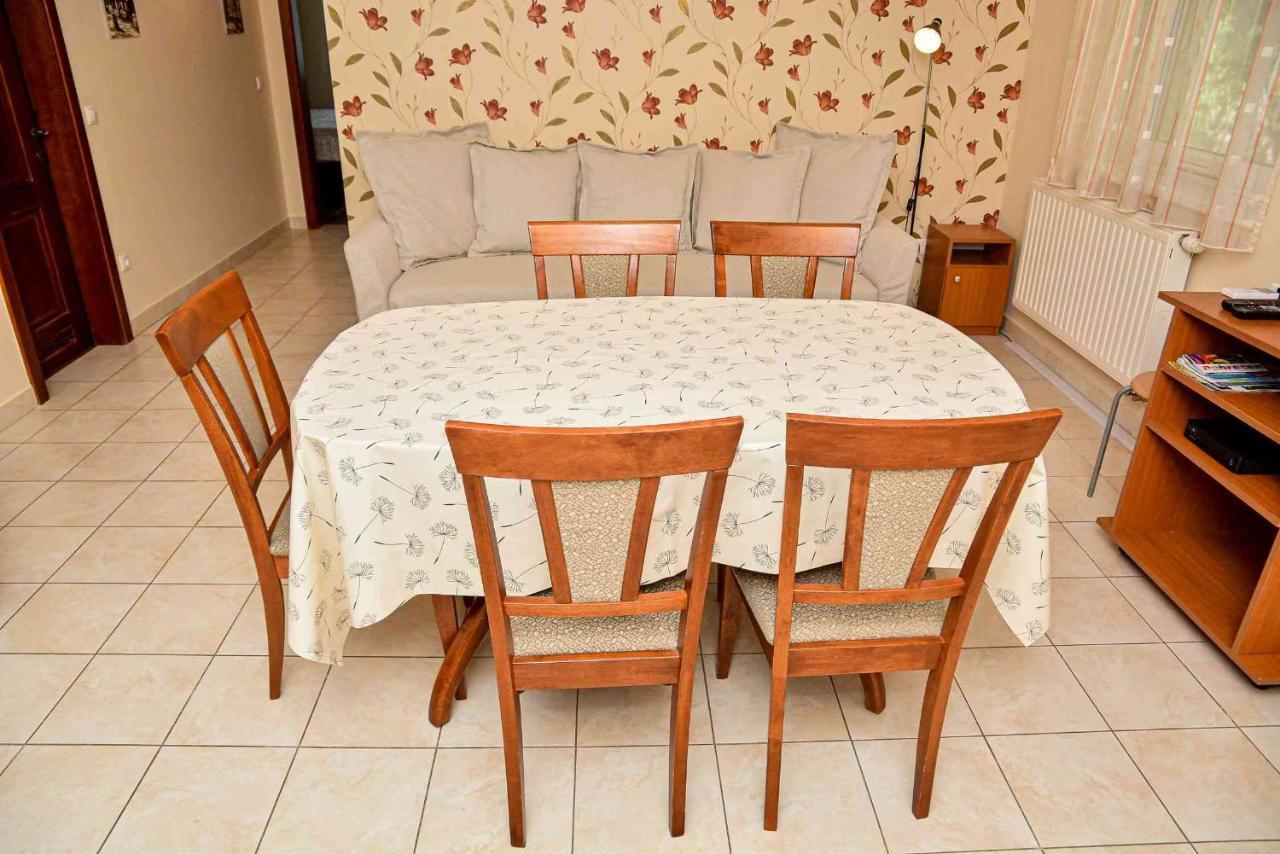 Apartman Otto ไฮจ์ดุสโซบอสโล ภายนอก รูปภาพ
