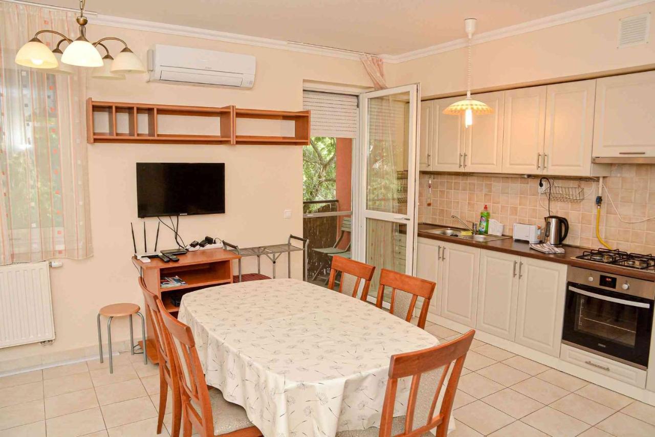 Apartman Otto ไฮจ์ดุสโซบอสโล ภายนอก รูปภาพ