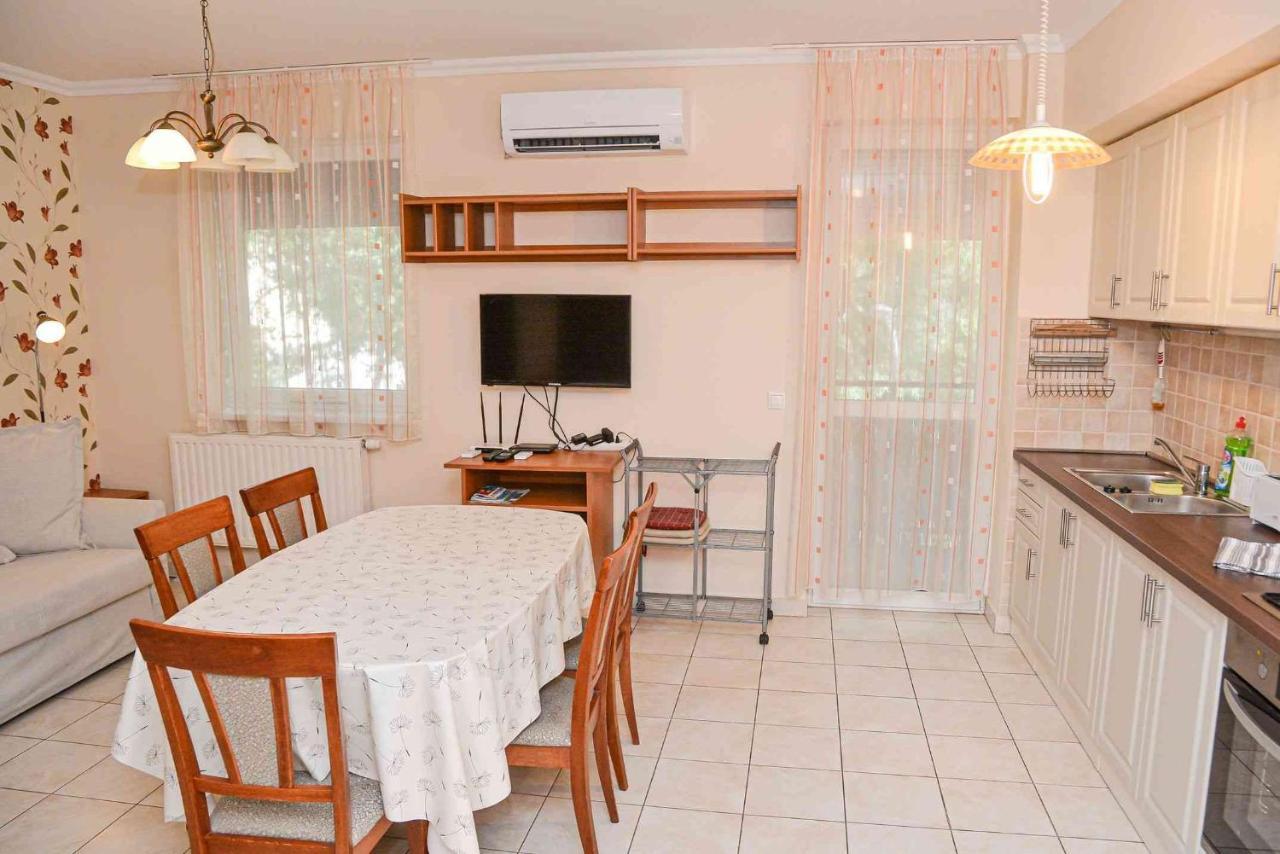 Apartman Otto ไฮจ์ดุสโซบอสโล ภายนอก รูปภาพ